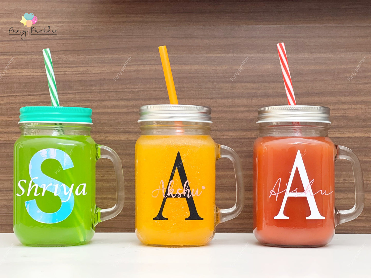 Personalised mason jar with straw and 2 lids - 1 lid with hole and 1 without hole